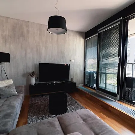 Apartment Marina River View Close To Centre Free Parking